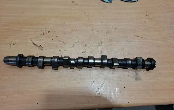 Volkswagen Transporter - Caravelle T4 Camshaft 101J