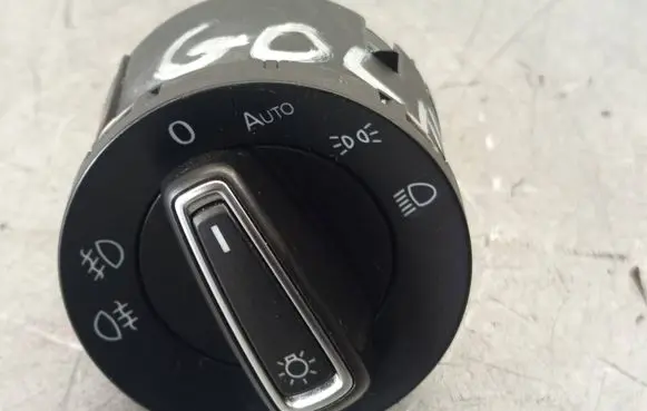 Volkswagen Golf VII Light switch 5G0941431BD 00005581