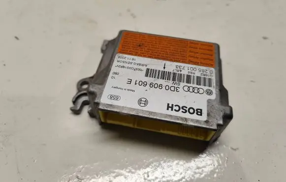 Volkswagen Touareg I Airbag control unit/module 3D0909601E 0285001733