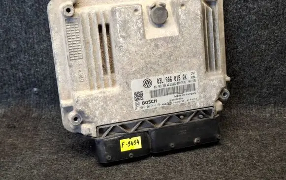Skoda Yeti (5L) Engine control unit/module 03L906018QK 03L907309AG 0281019115