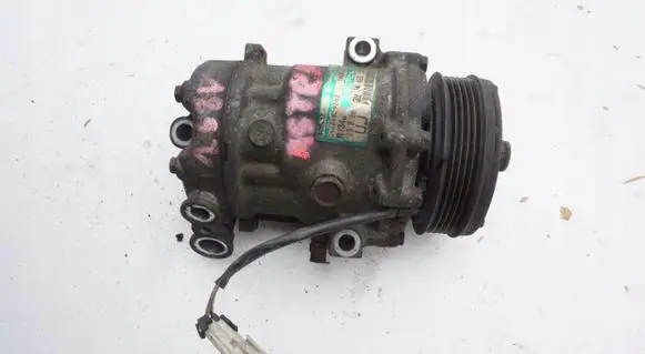Opel Corsa C Air conditioning (A/C) compressor (pump) 24462196