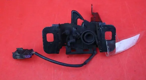 Chevrolet Orlando Engine bonnet/hood lock/catch