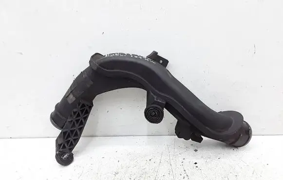 Audi TT TTS Mk2 Air intake hose/pipe 5N0145770A