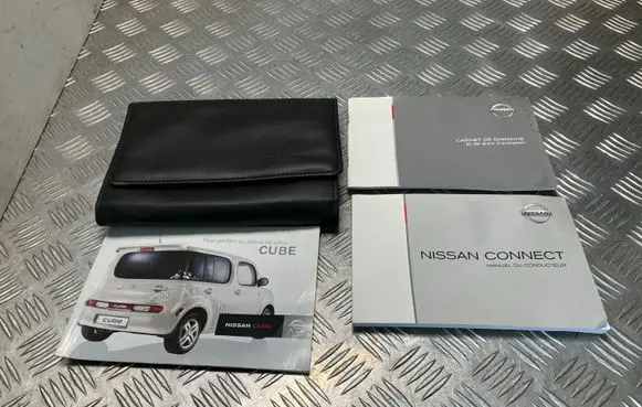 Nissan Cube Z12 Owners service history hand book