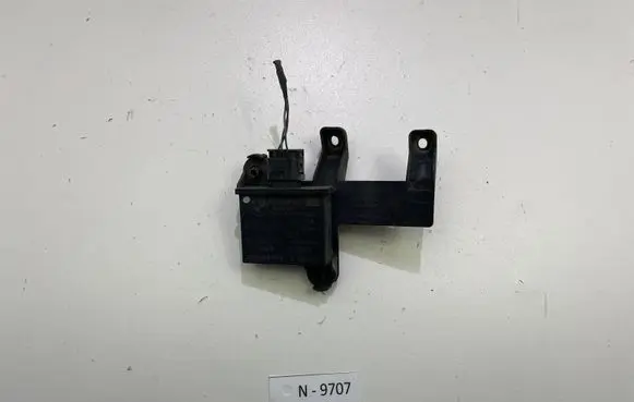 BMW X3 E83 Tire pressure control unit 6771042