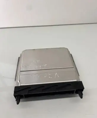 Volvo V70 Engine control unit/module 0281011078 30637733A 119500000