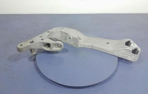 BMW X3 E83 Gearbox mounting bracket 8486998