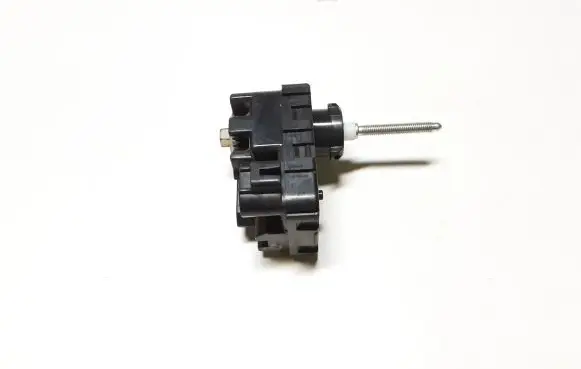Headlight level adjustment motor