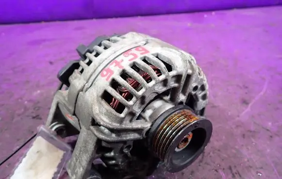 Opel Corsa D Generator/alternator 