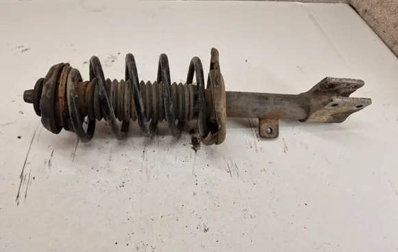 Peugeot 3008 I Front shock absorber with coil spring