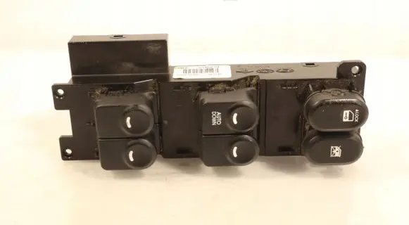 Hyundai i30 Electric window control switch 935702L010