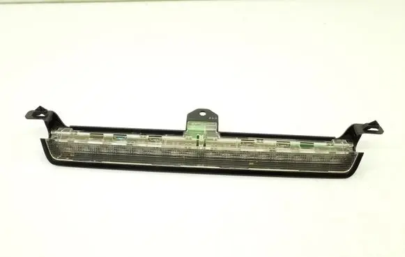 Volvo V70 Third/center stoplight 8658948 152690 152688