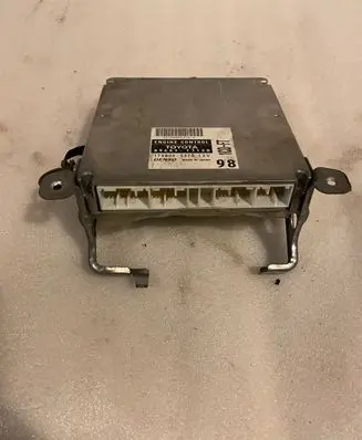 Toyota Corolla Verso E121 Engine control unit/module 8966113120 1758005370