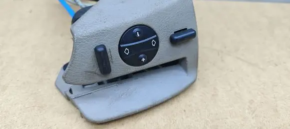 Mercedes-Benz E W211 Seat control switch A2119184130