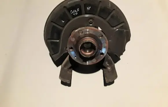 Front wheel hub