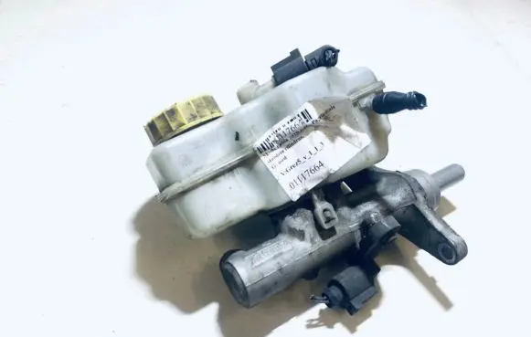 Skoda Fabia Mk2 (5J) Master brake cylinder