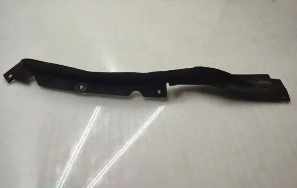BMW 3 E90 E91 Front bumper lip 7892697