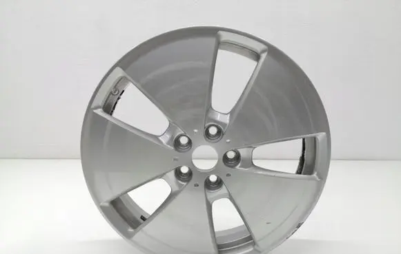 R19 alloy rim