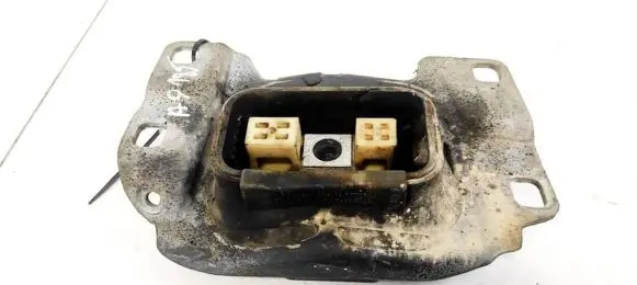 Ford C-MAX II Engine mount bracket V617M121AB V61-7M121AB