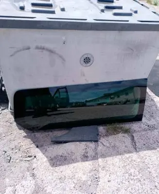 Ford Tourneo Custom Rear side window