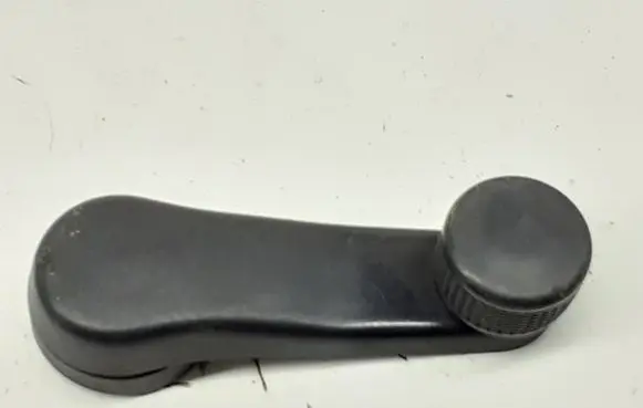 Volkswagen Golf IV Front door window winding handle 1H0837581D