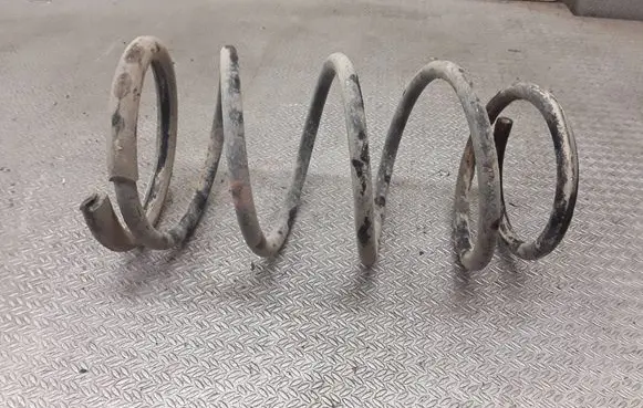 Honda HR-V Rear coil spring 