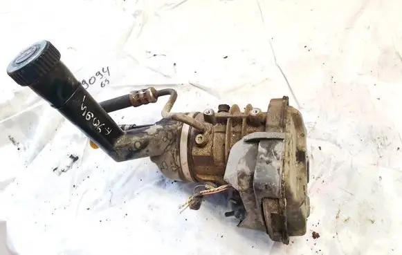 Citroen C4 Grand Picasso Power steering pump 9681594880 a0009687