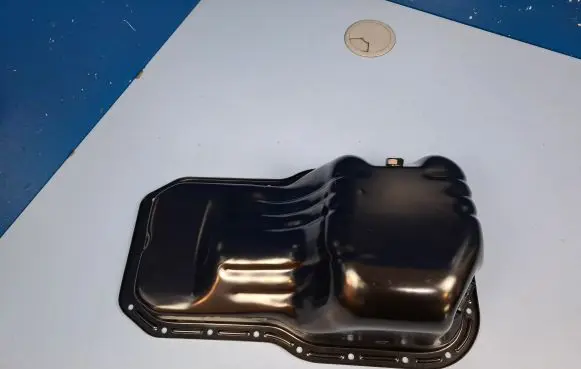 Toyota Avensis T220 Oil sump 1210174160