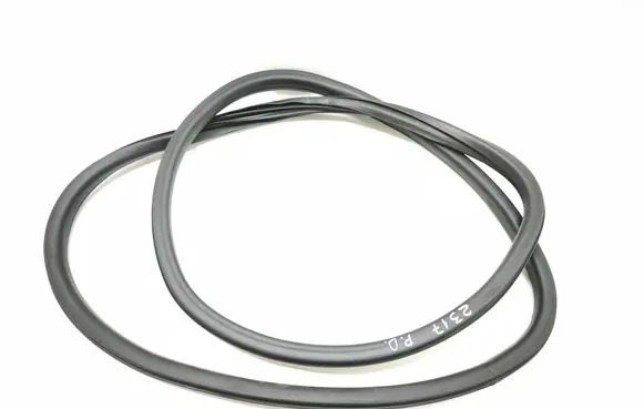 Peugeot 208 I Front door rubber seal