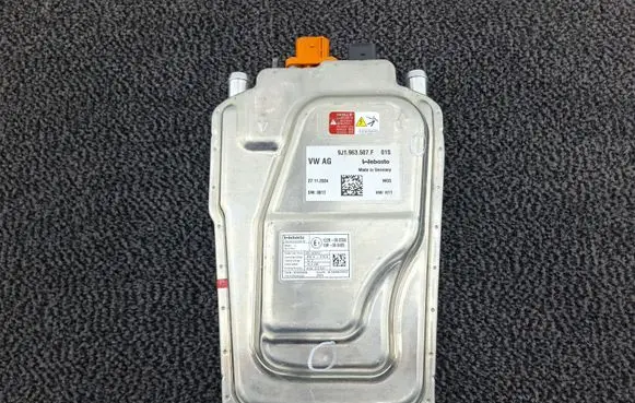 Porsche Taycan 9J1 Auxiliary heating control unit/module 9J1963507F 122R000550 10R068485