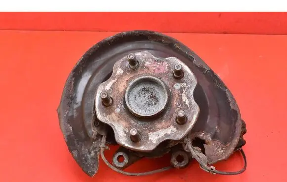 Toyota Auris 150 Front wheel hub spindle knuckle