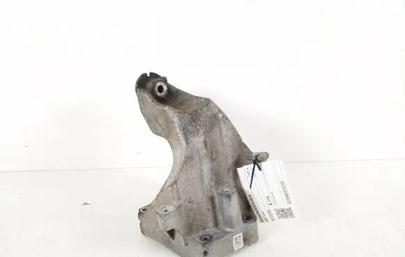 Mercedes-Benz Vito Viano W639 Engine mounting bracket A6512231504