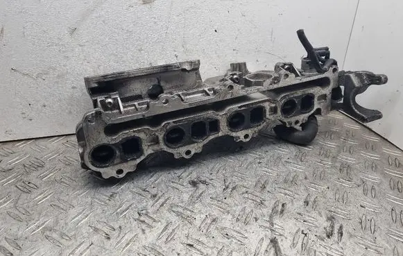 Mercedes-Benz B W245 Intake manifold A6400901037