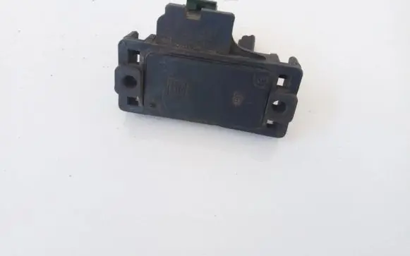 Renault Scenic I Air pressure sensor 4517406