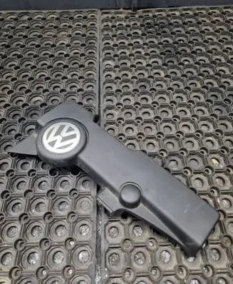 Engine cover (trim)
