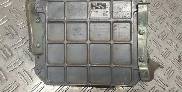 Toyota Verso Engine control unit/module 896610F211