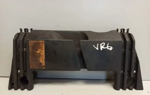 Volkswagen Golf III Engine cover (trim) 021133919