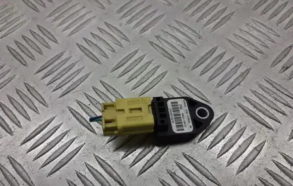 Toyota Avensis Verso Airbag deployment crash/impact sensor 89833-05010