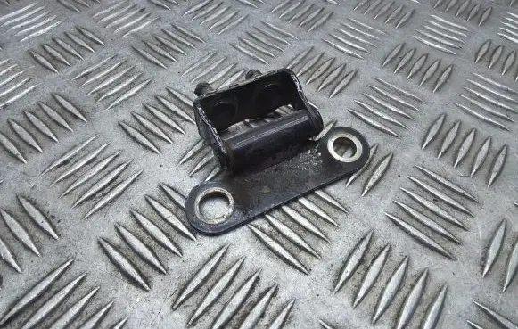 Toyota Verso Tailgate/trunk/boot hinge