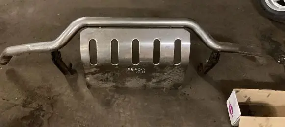 Toyota Land Cruiser (J120) Front bumper