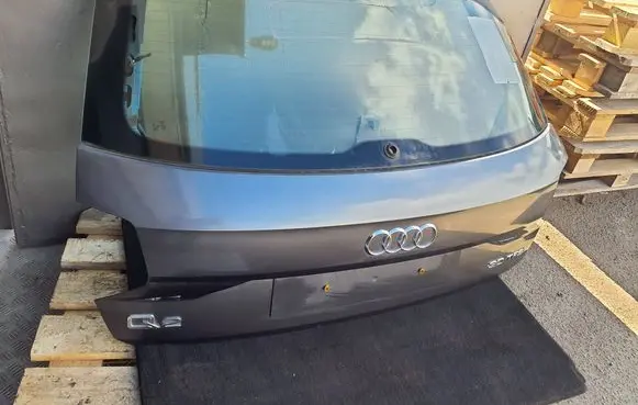 Audi Q2 - Tailgate/trunk/boot lid 