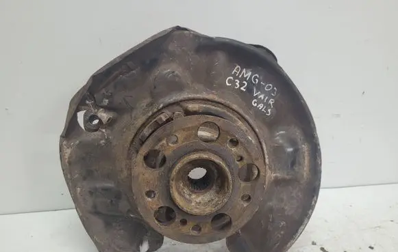 Mercedes-Benz C AMG W203 Rear wheel hub