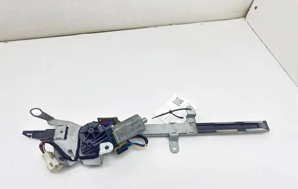 Mercedes-Benz CLK A209 C209 Seat belt height adjuster 2038600182