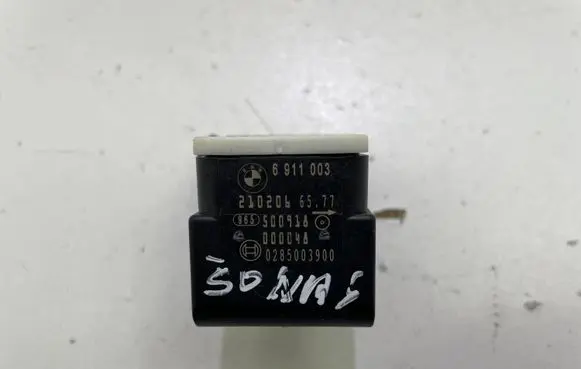 BMW X3 E83 Airbag deployment crash/impact sensor 2102066577 0285003900 6911003
