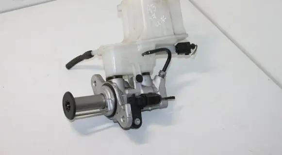 Audi A3 S3 8V Master brake cylinder 502611301G