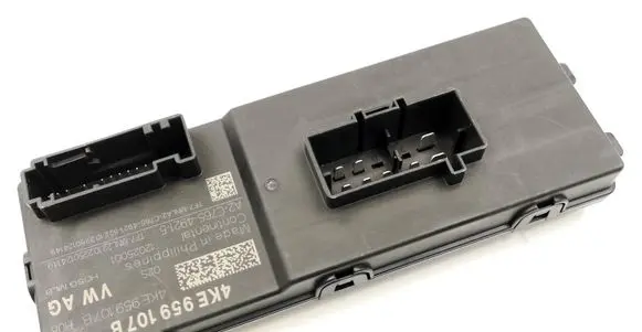 Audi e-tron Tailgate/trunk control unit/module 4KE959107B