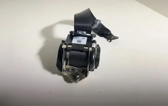 Tesla Model 3 Rear seatbelt 1110154-C1-G