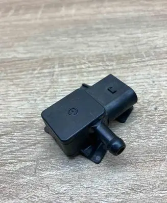 BMW X3 E83 Exhaust gas pressure sensor 7805152 780515201 USED