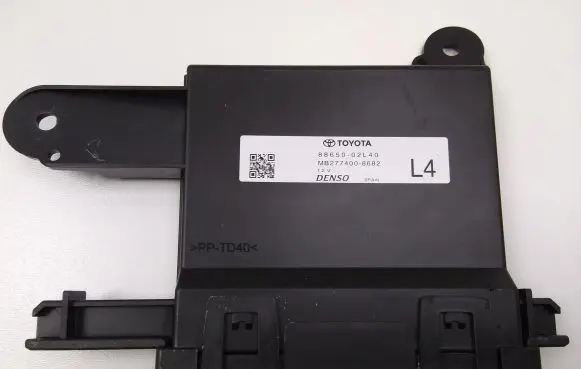 Toyota Corolla E210 E21 Climate control unit 8865002L40