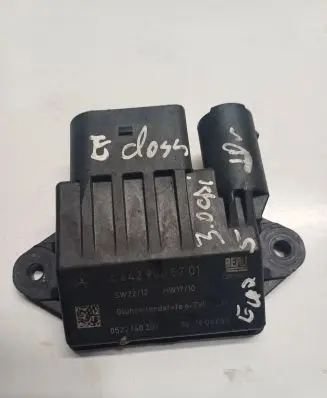 Mercedes-Benz E C207 W207 Glow plug pre-heat relay A6429005701